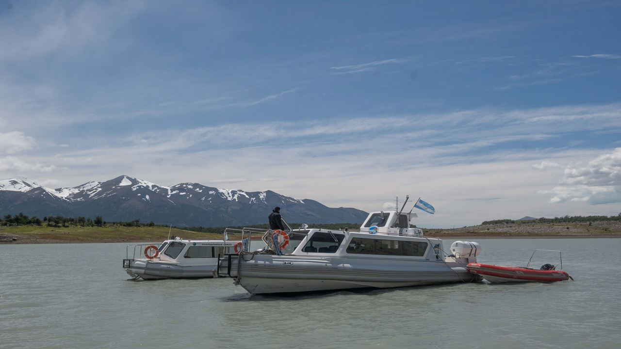 TREKKING Y NAVEGACION A LOS GLACIARES AUSTRALES (8)