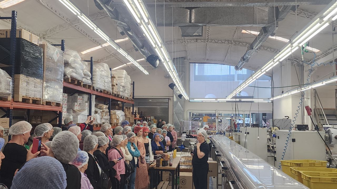 VISITA A VINÍCOLA, DESTILARIA E FÁBRICA DE CHOCOLATE (2)