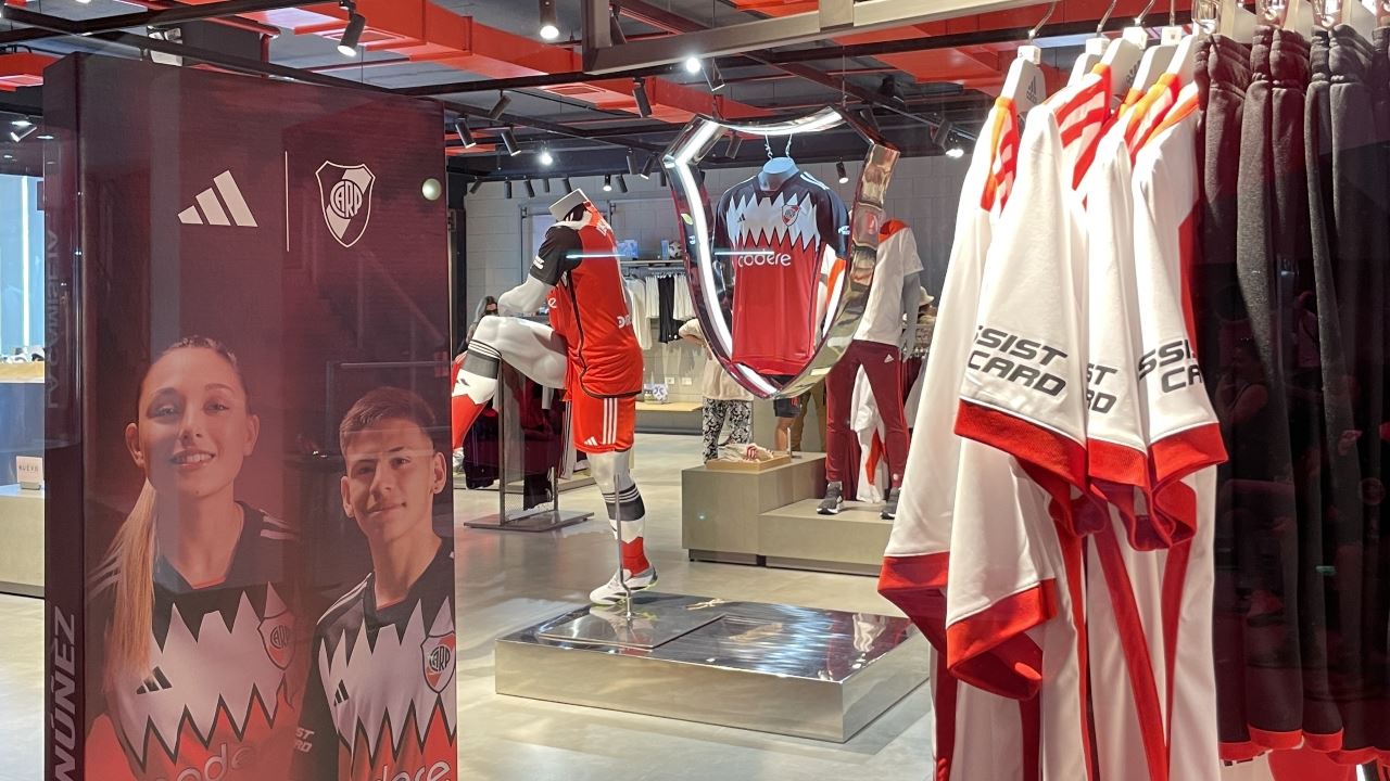 VISIT TO THE RIVER PLATE MUSEUM (7)