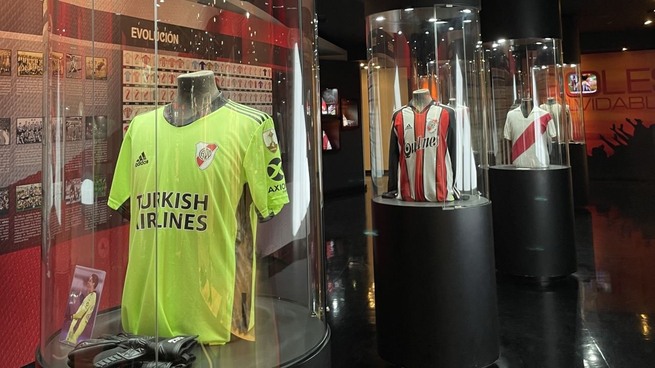 VISIT TO THE RIVER PLATE MUSEUM (8)