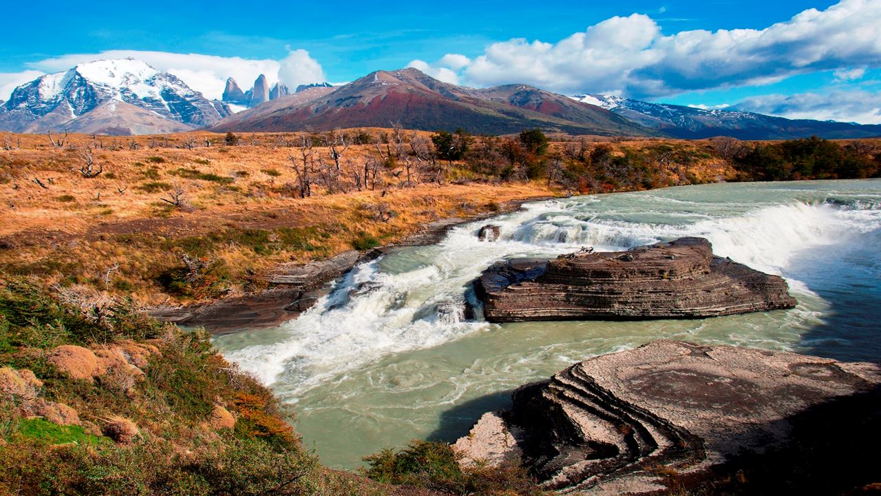 VOAR E CONDUZIR - EL CALAFATE, EL CHALTEN Y TORRES DEL PAINE
