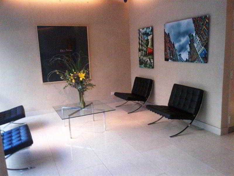 Defensa Suites by Temporary Apartments (6)