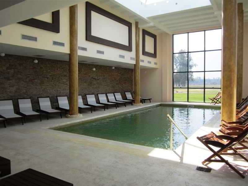 Howard Johnson Hotel & Convention Center Ezeiza (7)