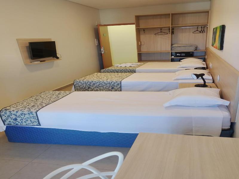 Hotel Verdes Mares (2)