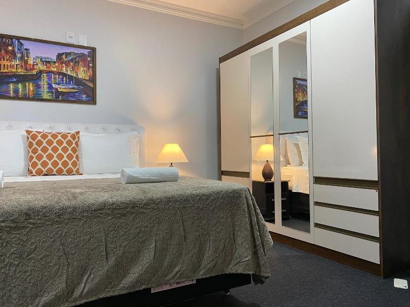 Quarto Luxo Silver (9)