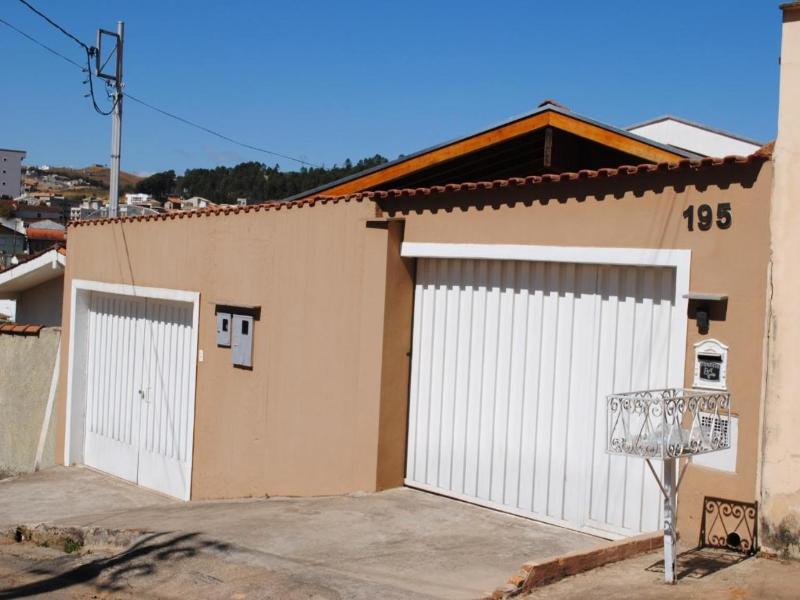 Corona Hostel (2)