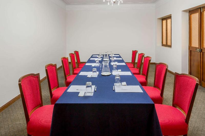 Costa del Sol Ramada Cusco (7)