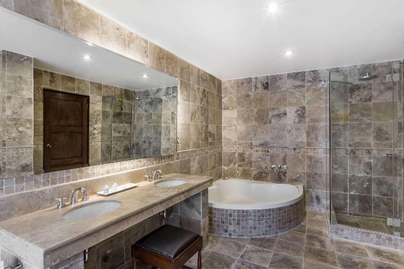 Costa del Sol Ramada Cusco (13)