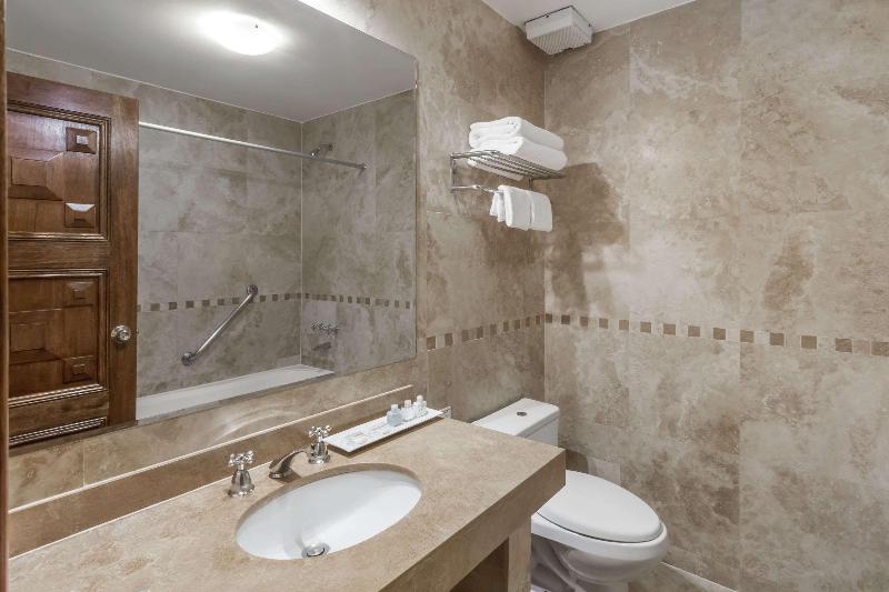 Costa del Sol Ramada Cusco (14)