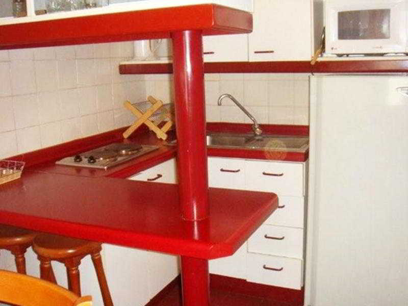 RQ Condell Apart Hotel (6)