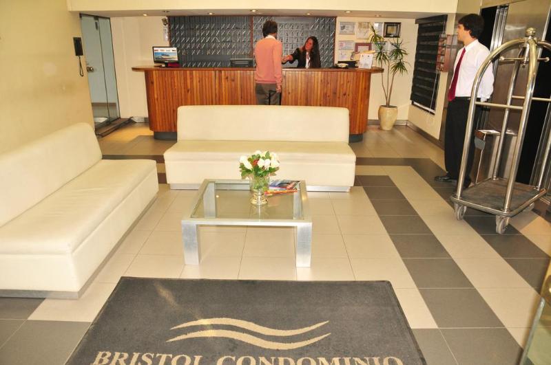Bristol Condominio Apart (2)