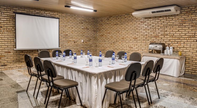 Coliseum Beach Resort (3)