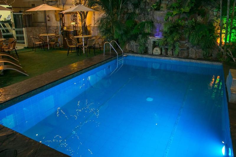 Inkari Suites Hotel (1)