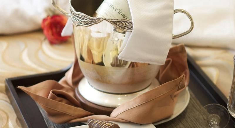 Akros by BlueBay (13)