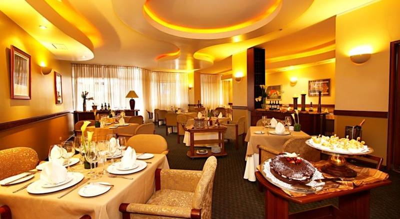 Akros by BlueBay (14)