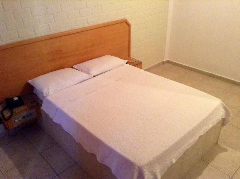 Marbella Barra Hotel (8)