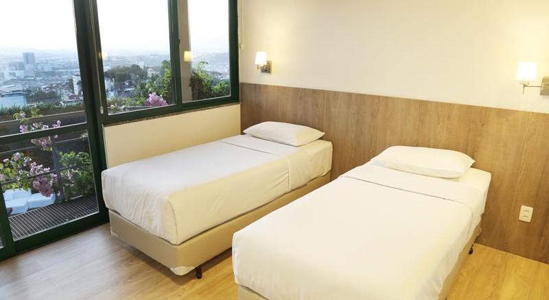 Sant Martre Suites Boutique Hotel (1)