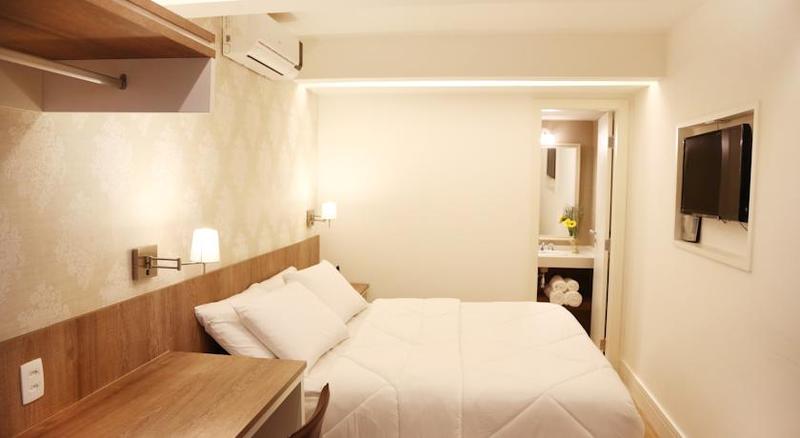 Sant Martre Suites Boutique Hotel (6)