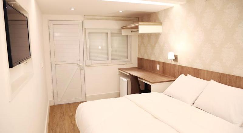 Sant Martre Suites Boutique Hotel (7)