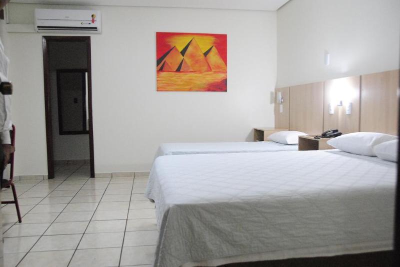 OYO Victoria Plaza Hotel (10)