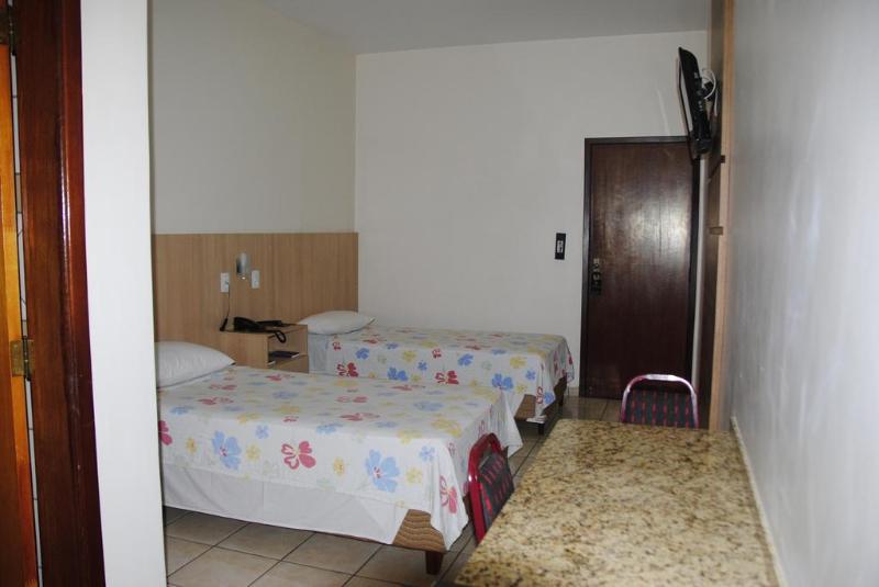OYO Victoria Plaza Hotel (11)