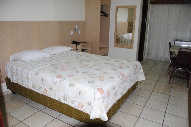OYO Victoria Plaza Hotel (13)