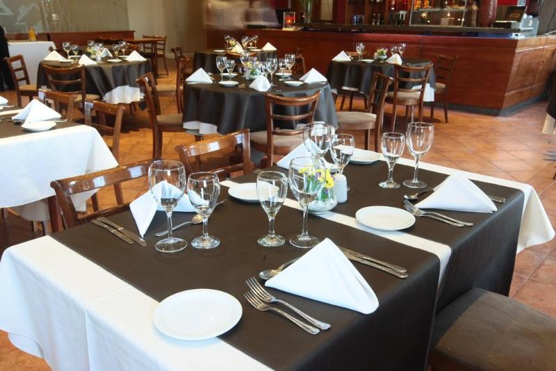 Howard Johnson Hotel Rio Ceballos (1)