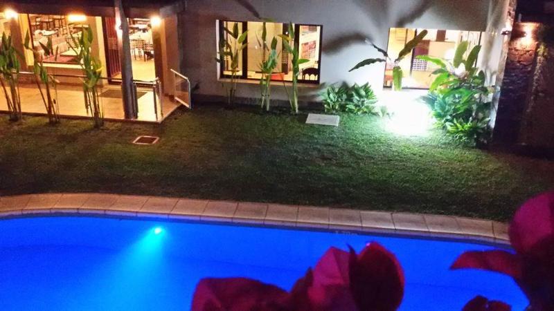 Howard Johnson Yerba Buena (10)