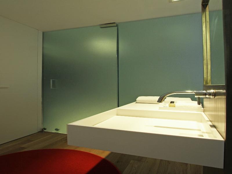 Anselmo Buenos Aires, Curio A Collection by Hilton (2)