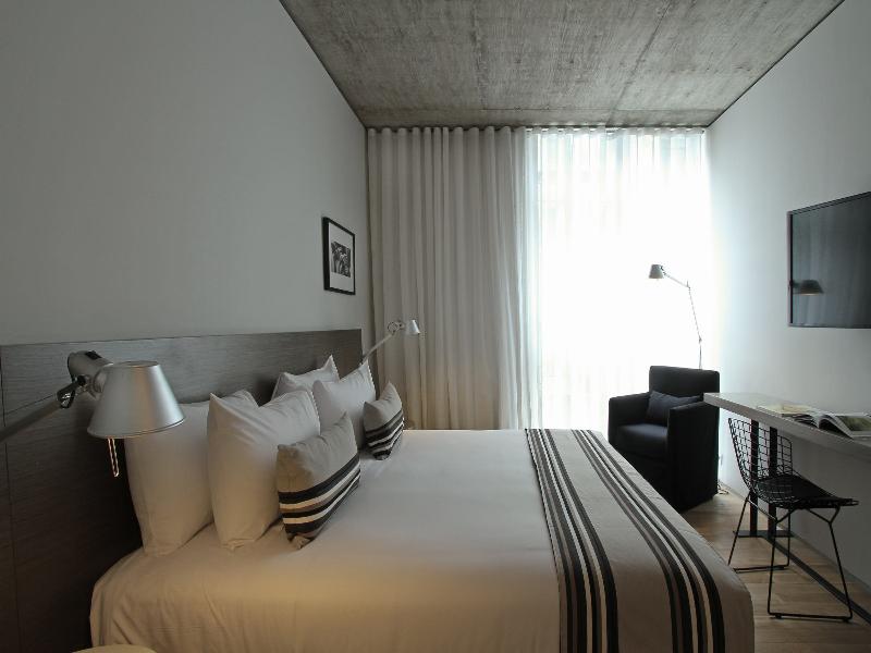 Anselmo Buenos Aires, Curio A Collection by Hilton (13)