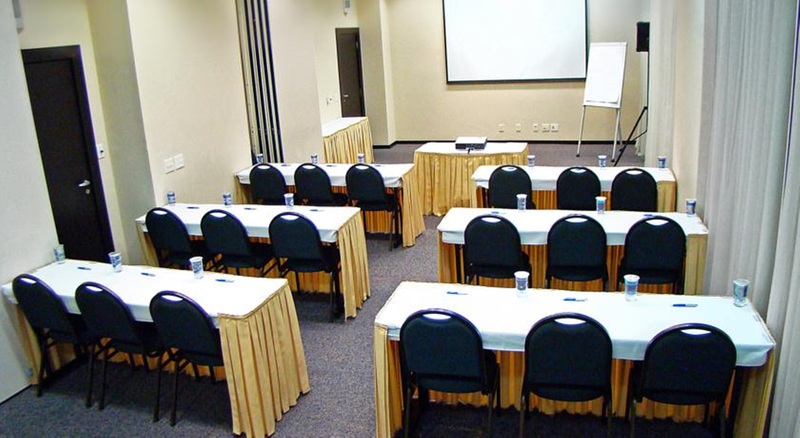 Transamerica Prime International Plaza (5)