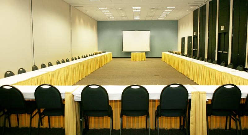 Transamerica Prime International Plaza (11)