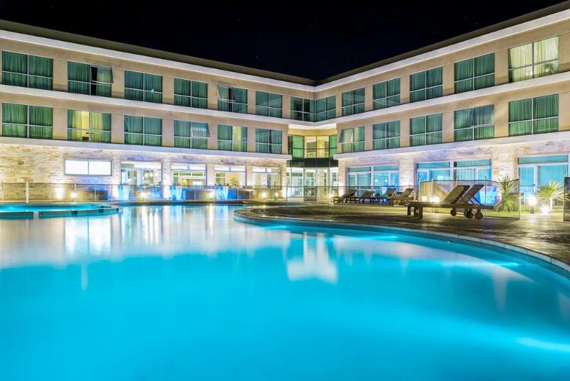 Howard Johnson Neuquen (5)