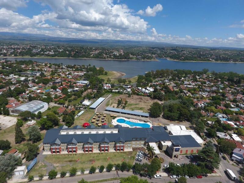 Howard Johnson Villa Carlos Paz (3)