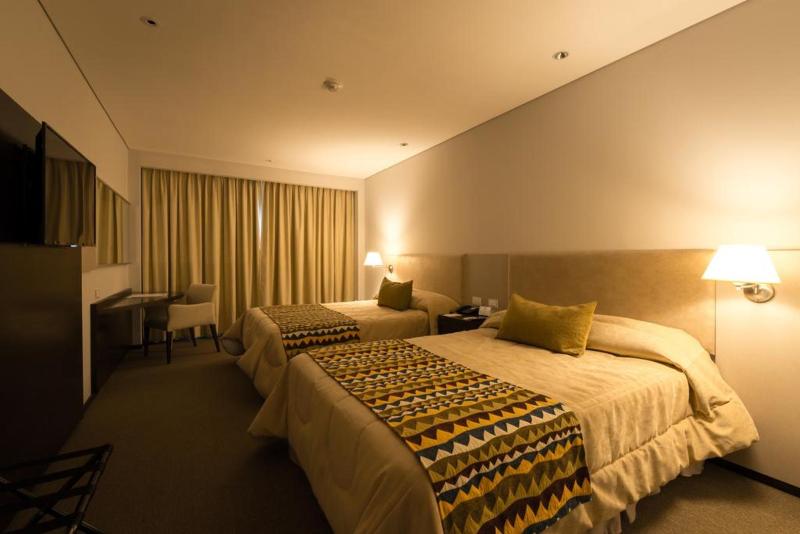 Howard Johnson Villa Carlos Paz (10)