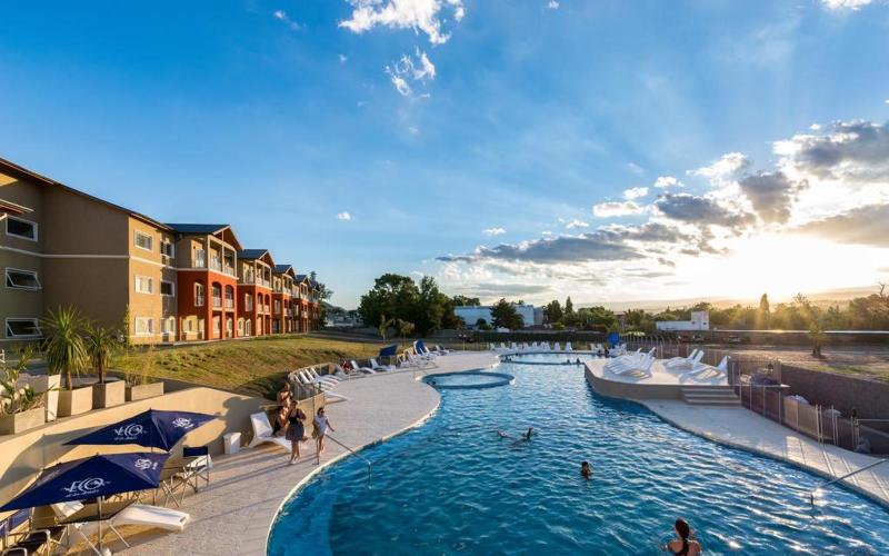 Howard Johnson Villa Carlos Paz (12)