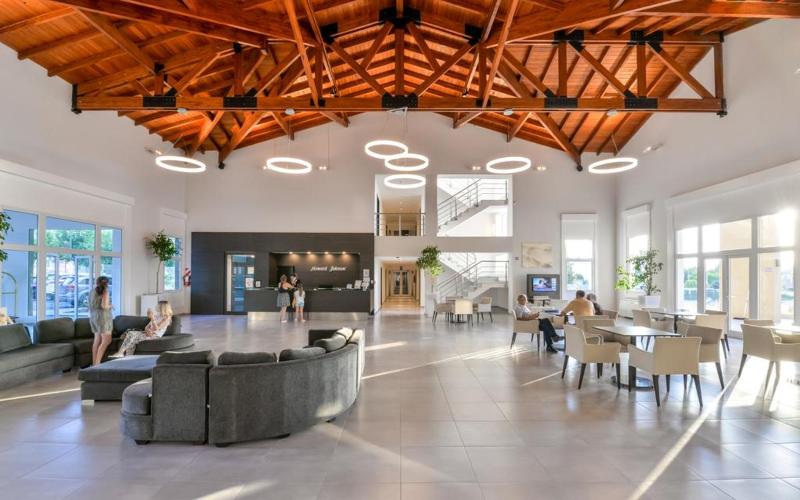 Howard Johnson Villa Carlos Paz (16)