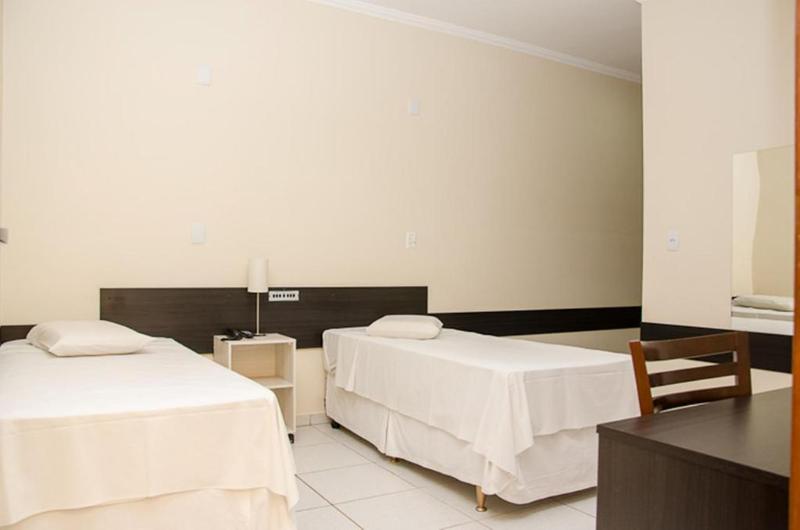 Ferian Plaza (8)