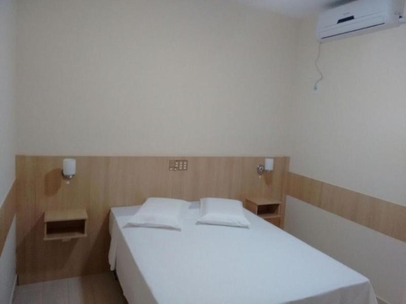 Ferian Plaza (16)