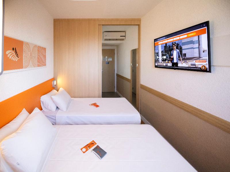 Hus Hotel Maringa (3)