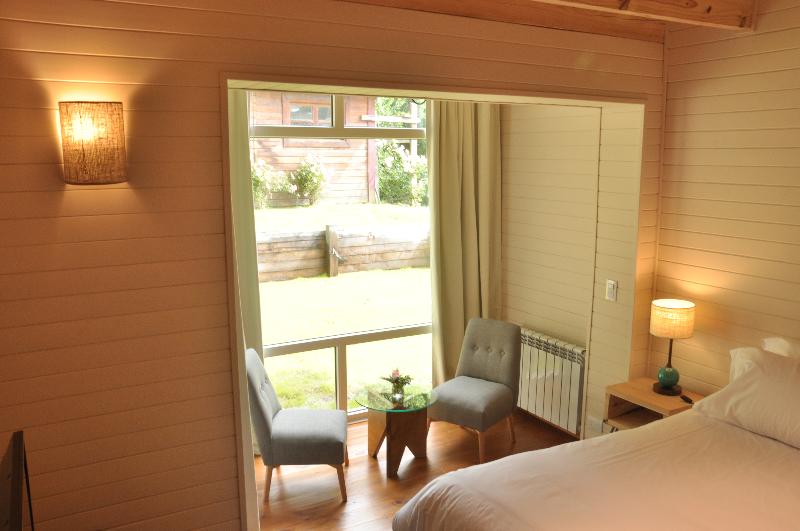 HOSTERIA VERDE MORADA (7)