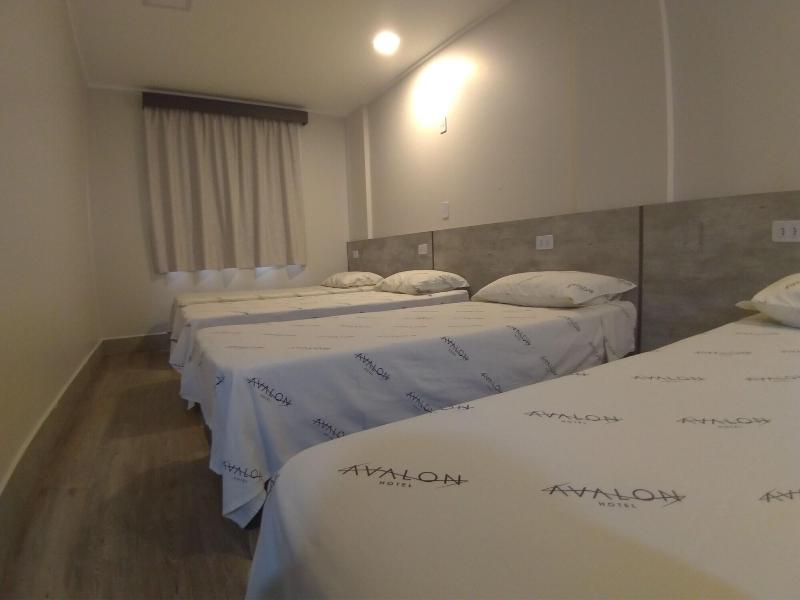 Maringá Hotel Avalon Econômico (13)