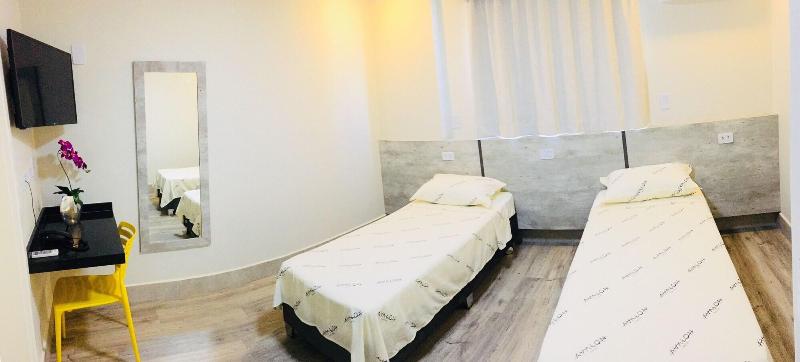 Maringá Hotel Avalon Econômico (15)