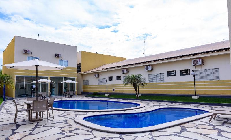 Village Hotel (10)