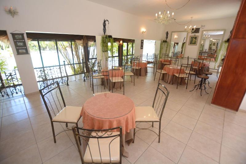 Biazi Paradise Hotel (1)