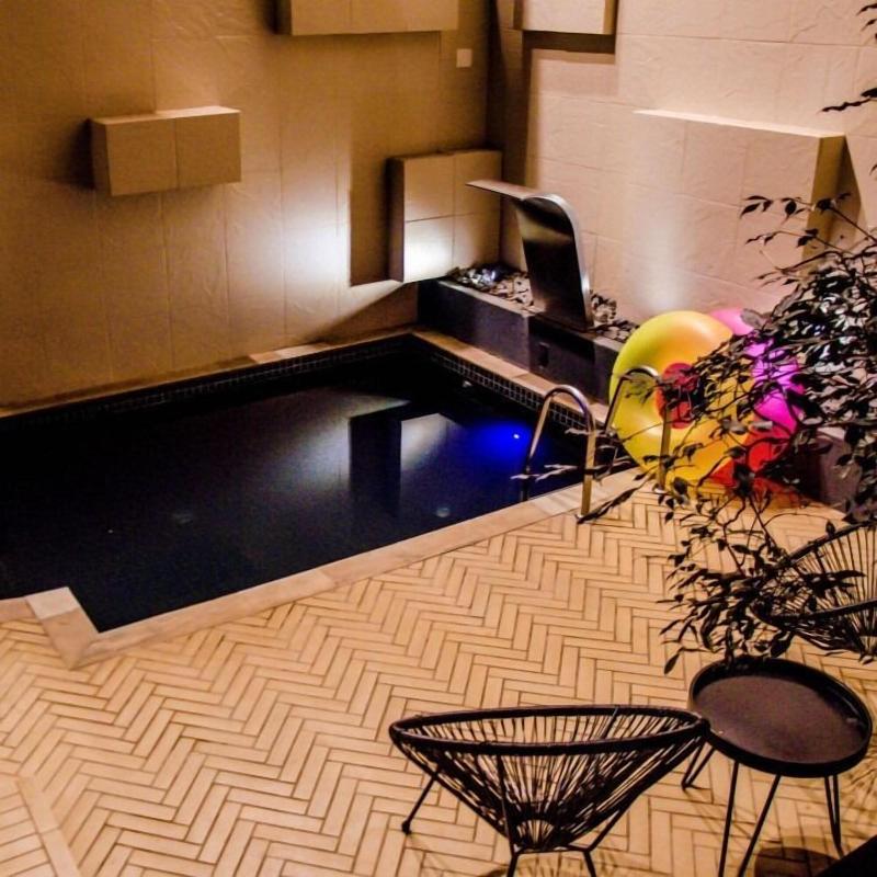 Tout Motel (10)
