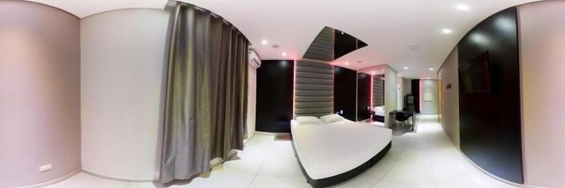 Plaza Motel - Adults Only (3)