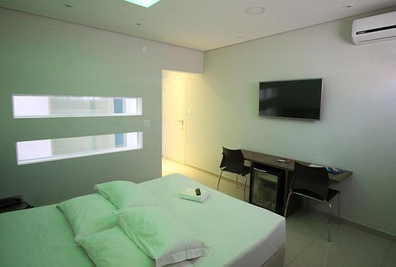 Plaza Motel - Adults Only (6)