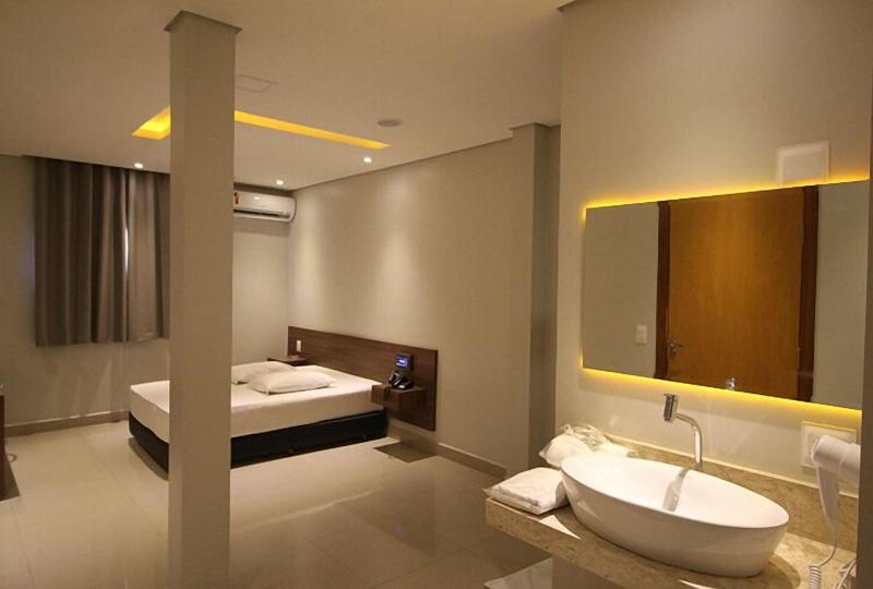 Plaza Motel - Adults Only (9)
