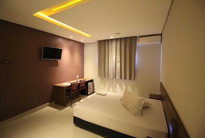 Plaza Motel - Adults Only (13)